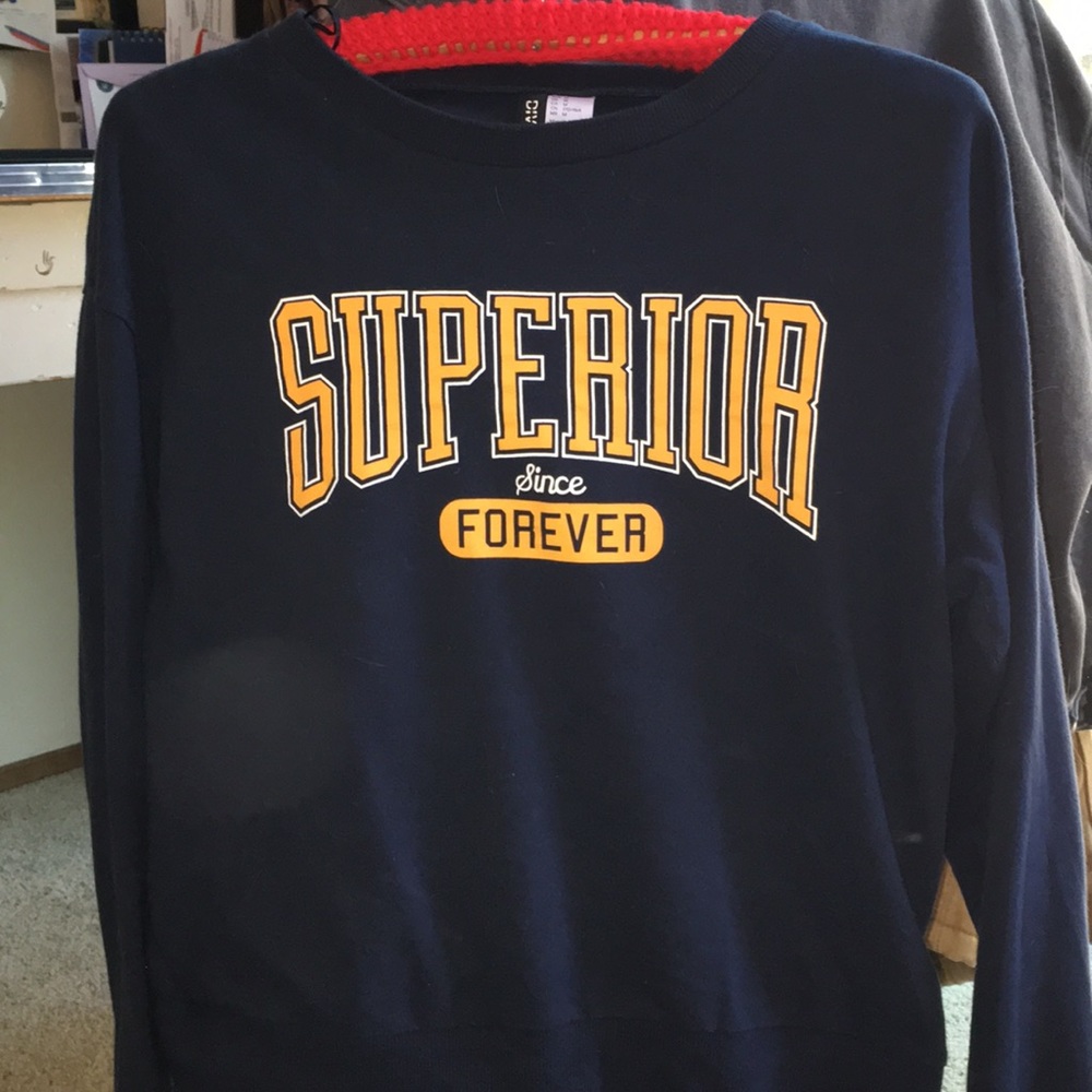 Very cute crew neck from H&M